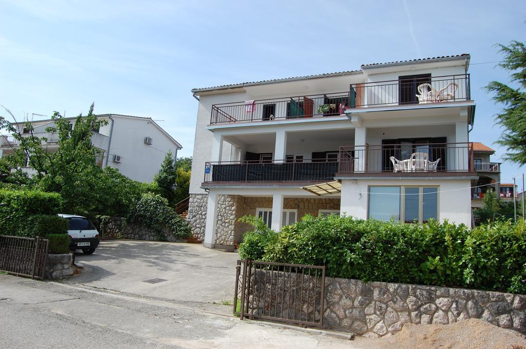 Apartments Dida By El-Pi Tours Njivice Exterior foto